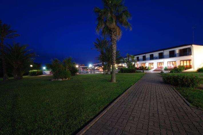 Hotel Club Santa Sabina Torre Santa Sabina Eksteriør bilde